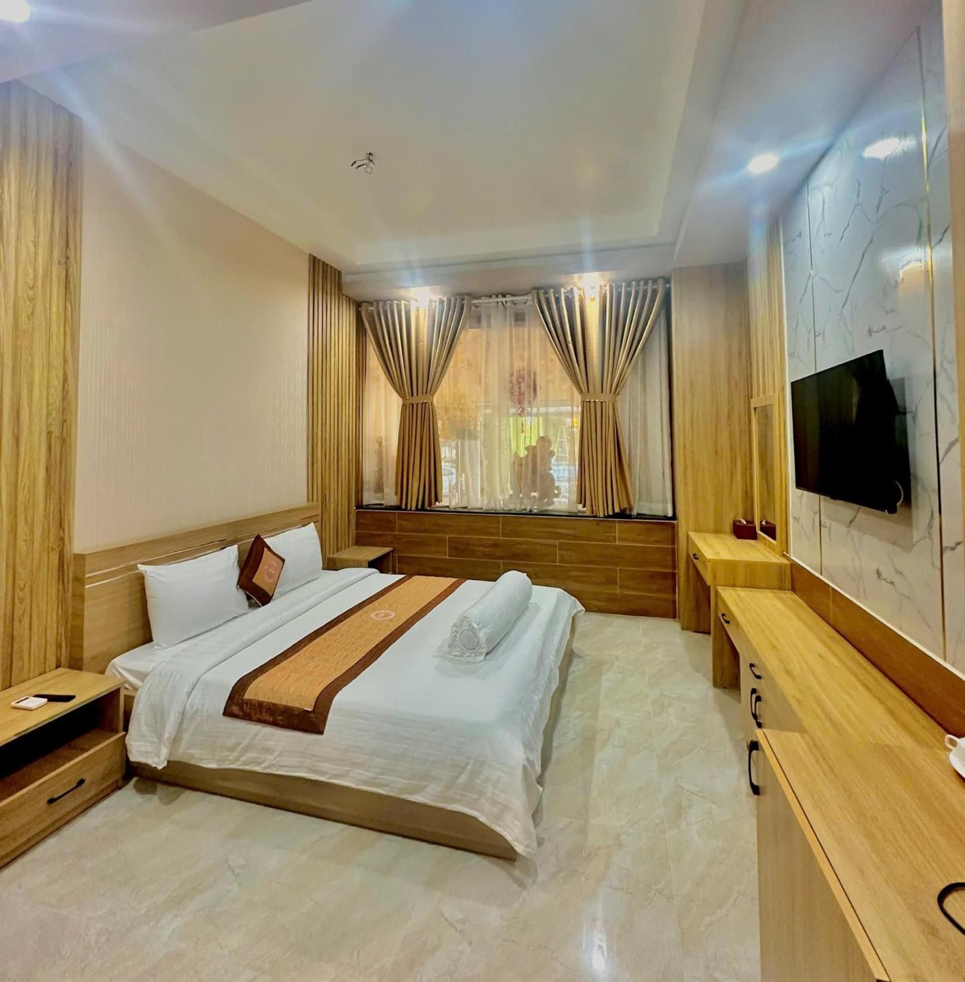 Phuc Hung 2 Hotel Rạch Giá Exterior foto