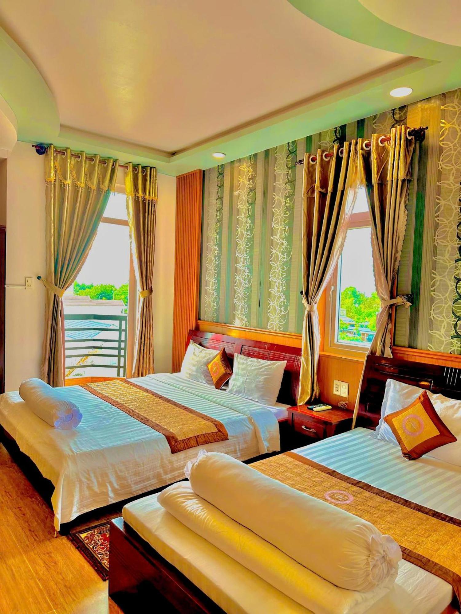 Phuc Hung 2 Hotel Rạch Giá Exterior foto