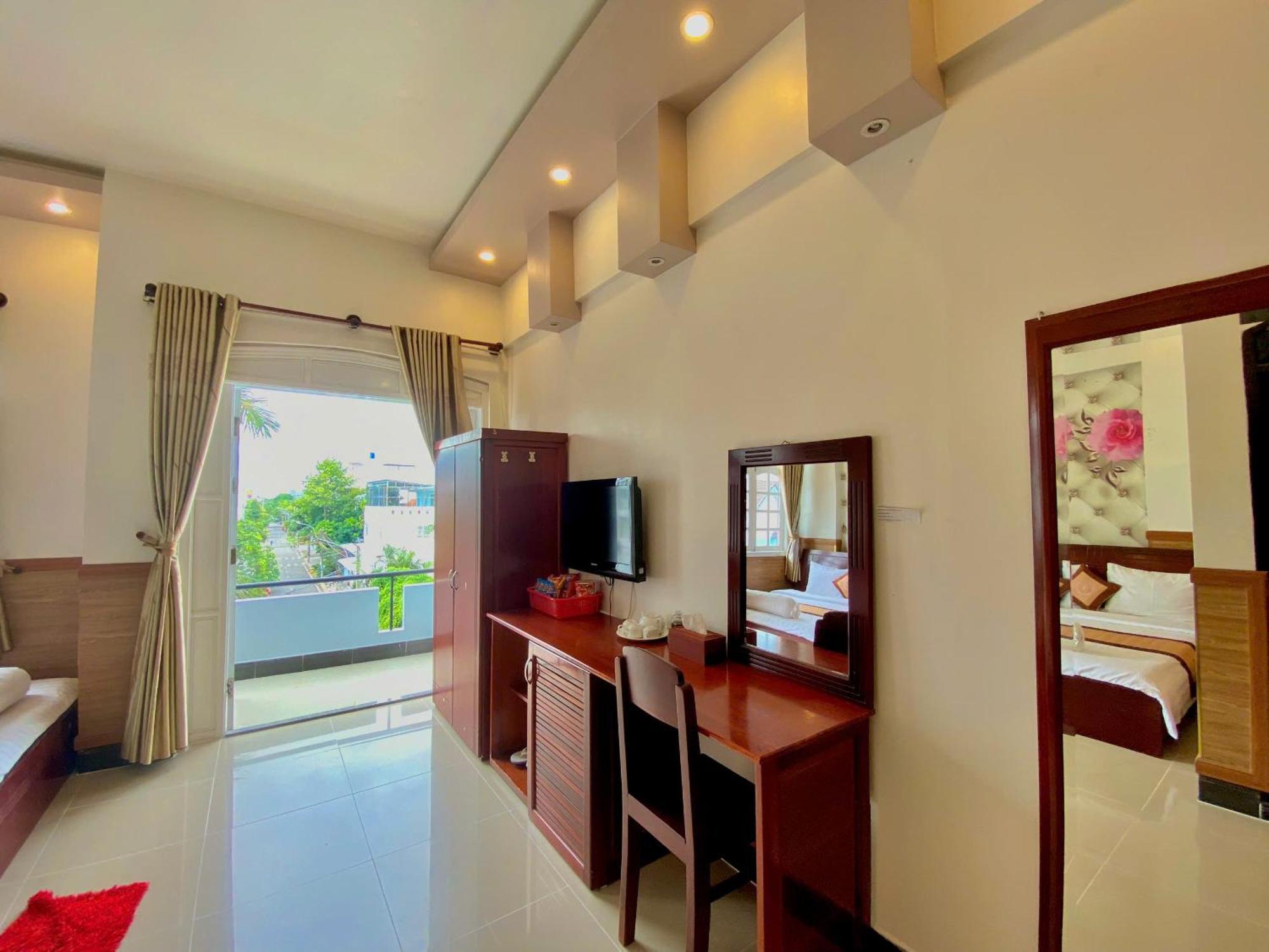 Phuc Hung 2 Hotel Rạch Giá Exterior foto